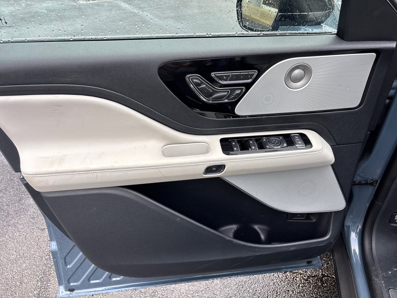 New 2026 Lincoln Aviator Reserve image 11