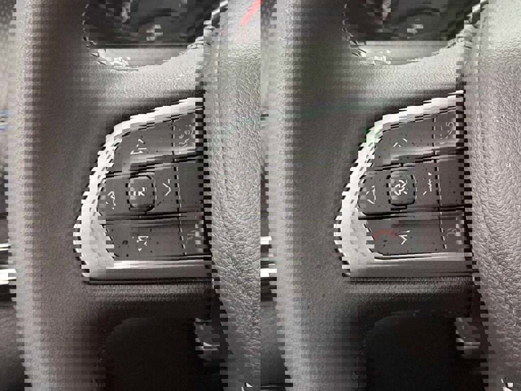 New 2026 Jeep Compass Latitude image 35