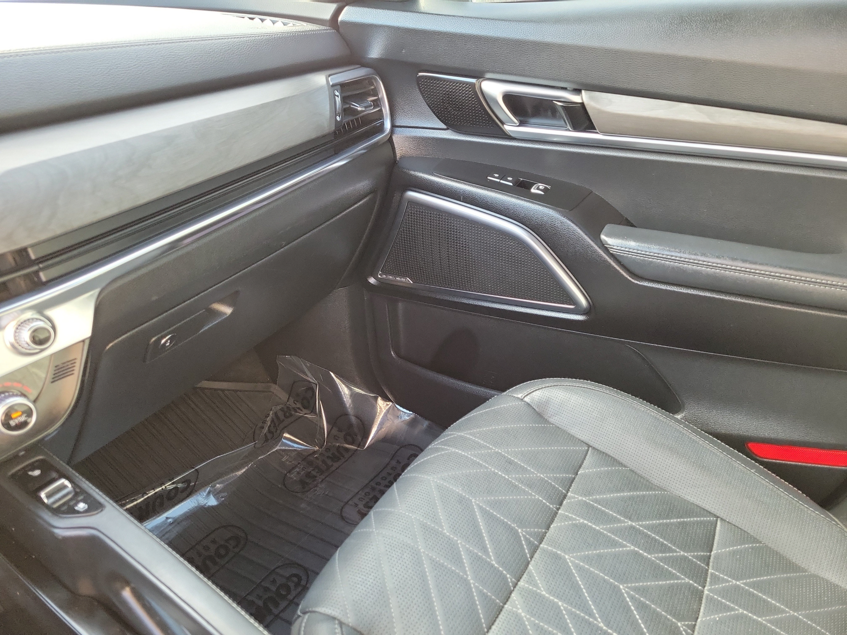 Certified 2023 Kia Telluride SX X-Line AWD/4WD image 22
