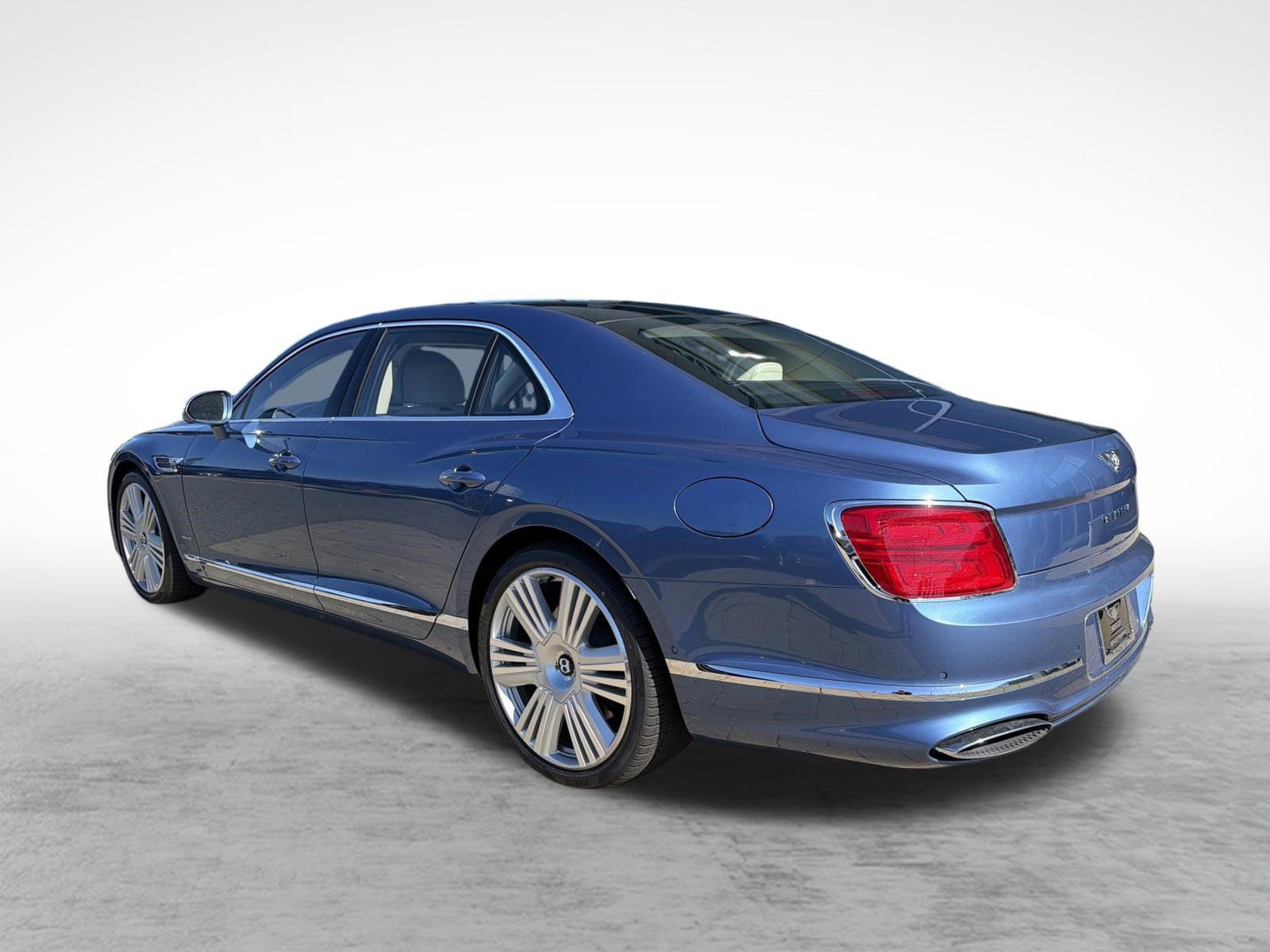 New 2026 Bentley Flying Spur Plug-In Hybrid AWD/4WD image 3