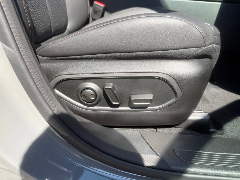 New 2026 Jeep Cherokee Overland w/ Advanced Pro Tech Group AWD/4WD image 56