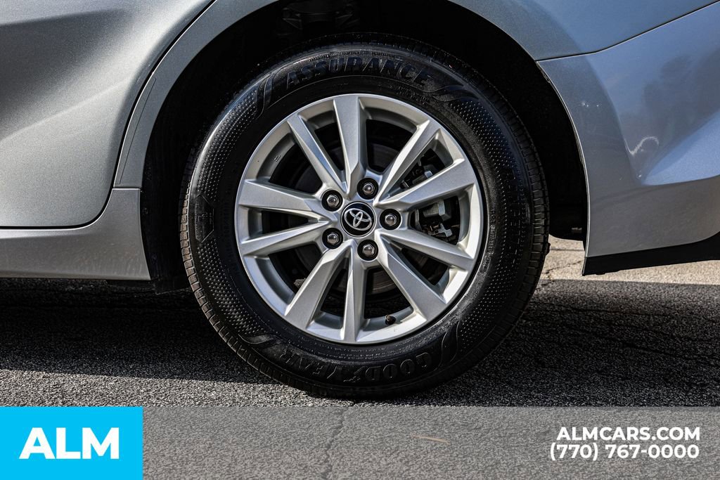 Used 2025 Toyota Camry LE image 18