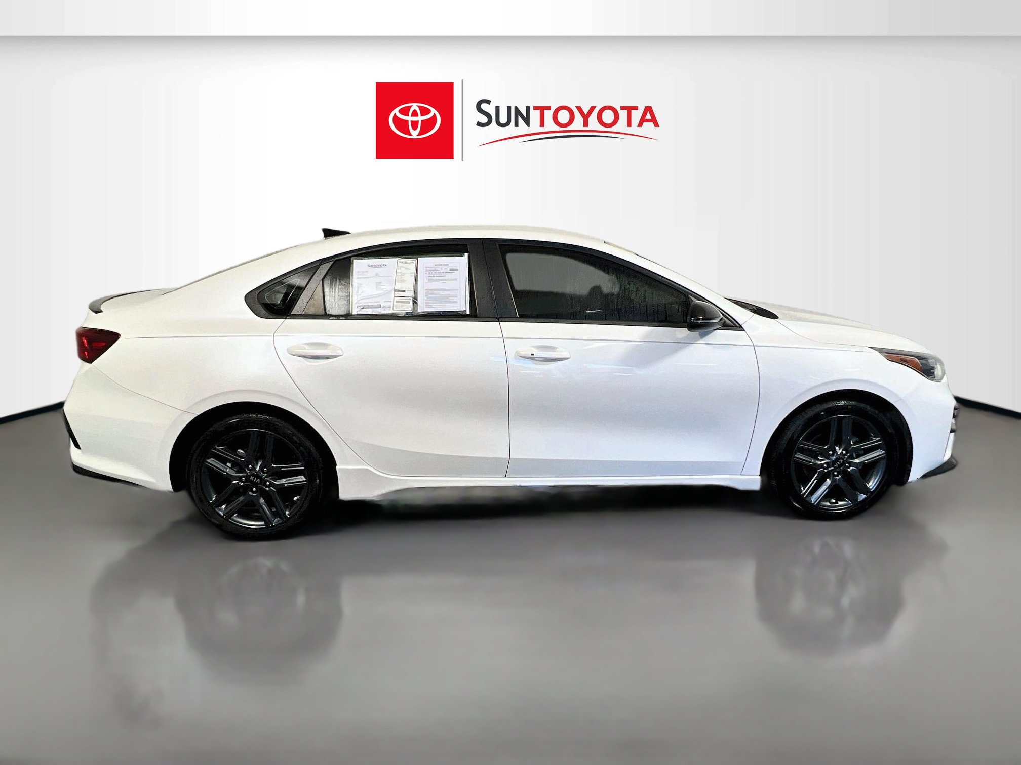 Used 2021 Kia Forte GT-Line FWD image 2