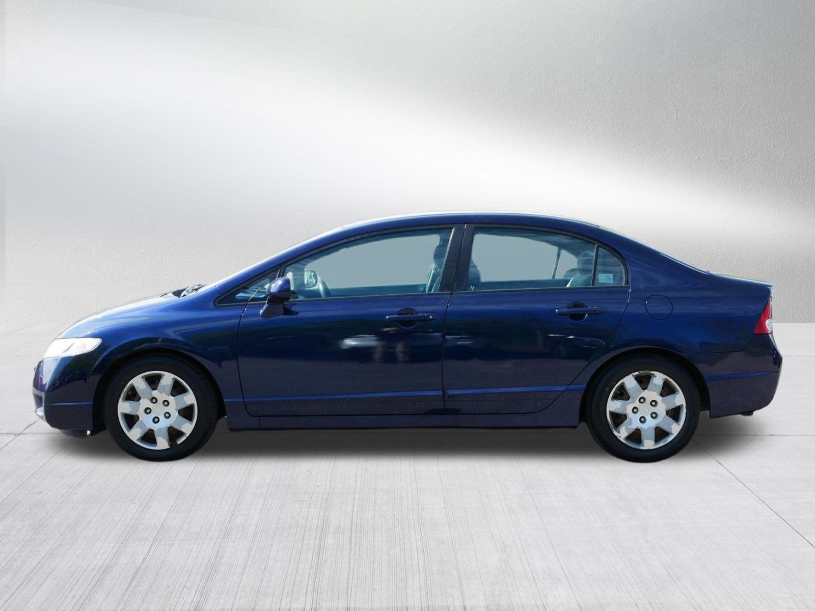 Used 2010 Honda Civic LX image 4