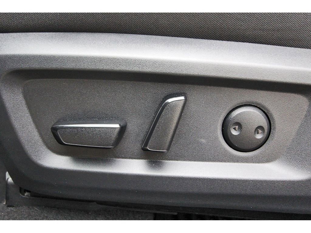 Used 2022 Nissan Rogue SV image 28