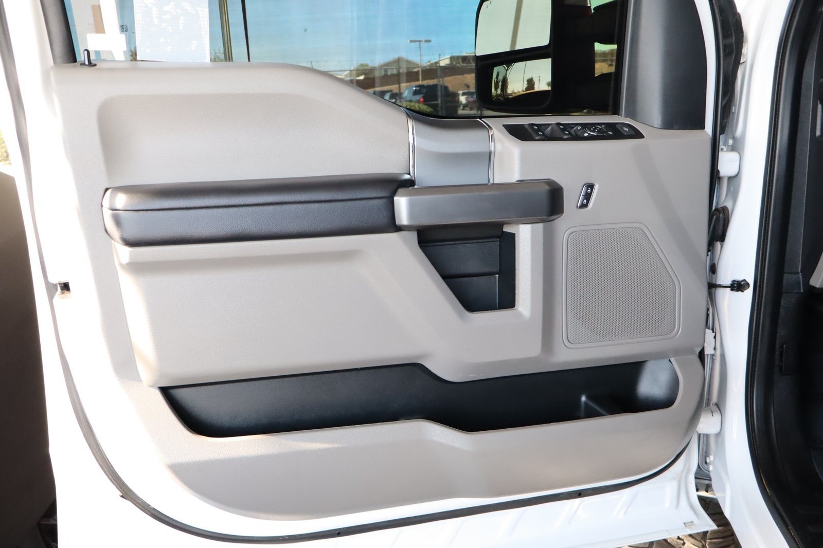Used 2021 Ford F250 XLT w/ XLT Premium Package AWD/4WD image 19