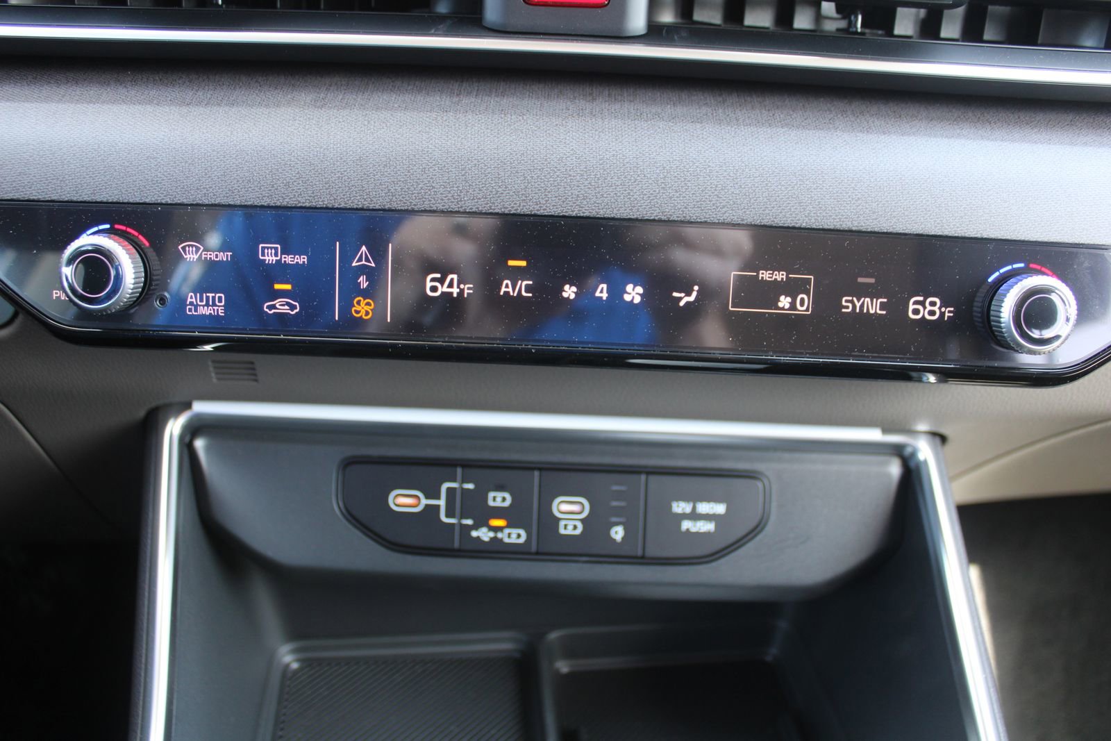 New 2026 Kia Carnival EX image 46