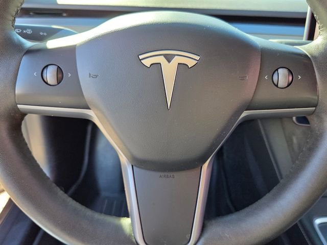 Used 2021 Tesla Model 3 Standard Range Plus image 27