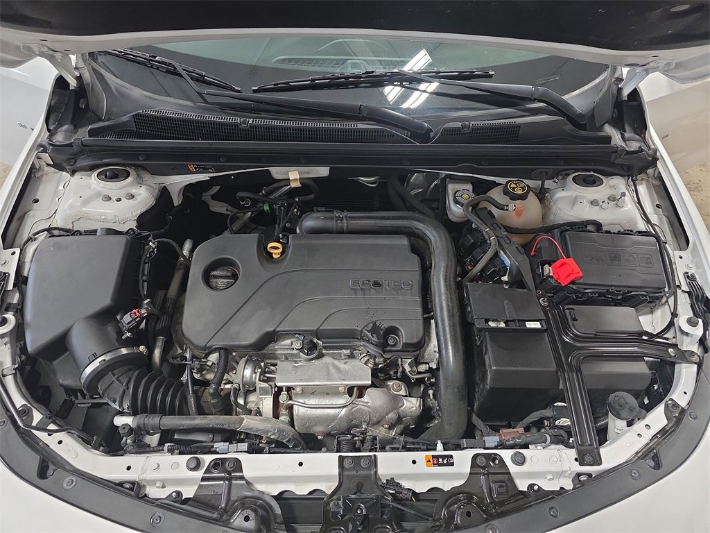 Certified 2020 Chevrolet Malibu LT image 28