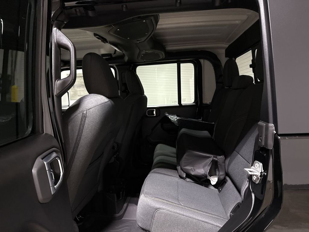 New 2026 Jeep Gladiator Sport image 21