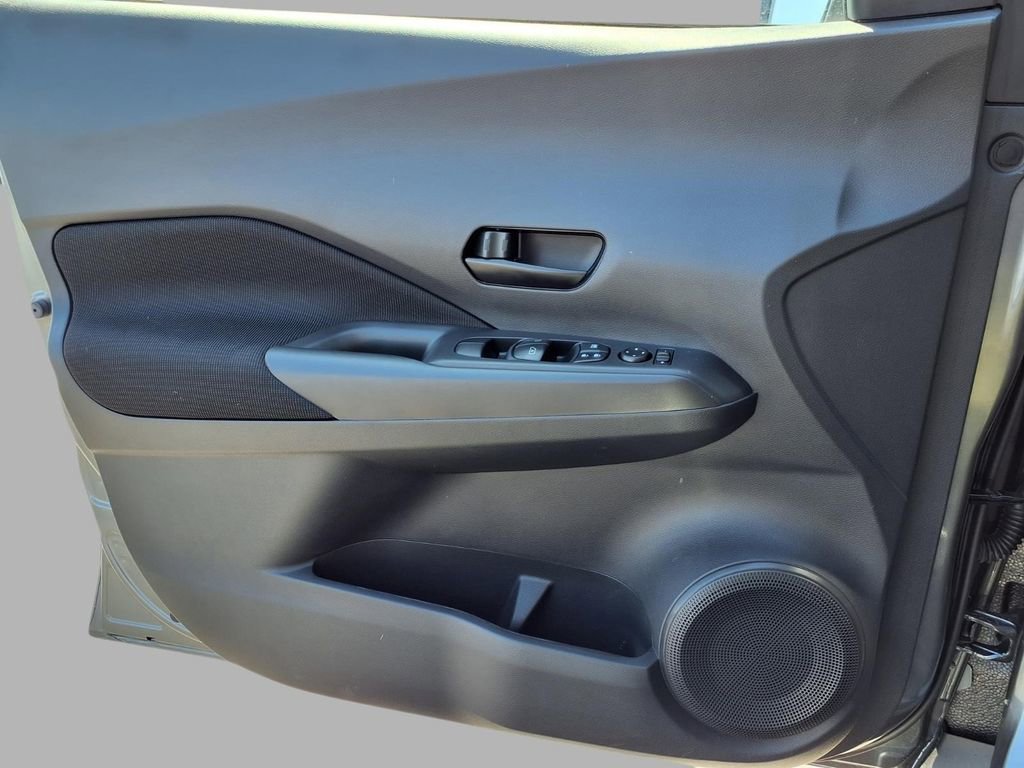 Used 2025 Nissan Kicks Play S FWD image 19