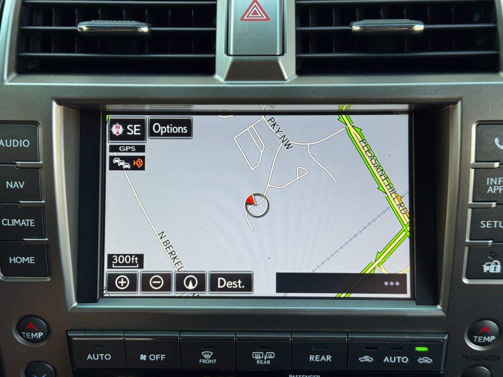 Used 2014 Lexus GX 460 image 25