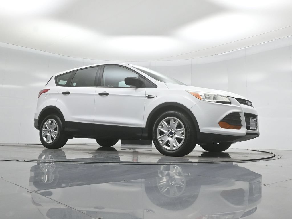 Used 2014 Ford Escape S FWD image 3