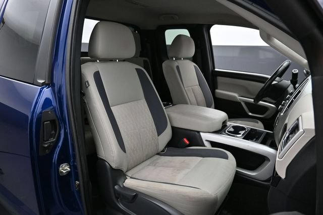 Used 2020 Nissan Titan SV w/ SV Convenience Package AWD/4WD image 29