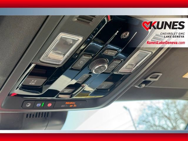 New 2026 Chevrolet Suburban High Country image 55