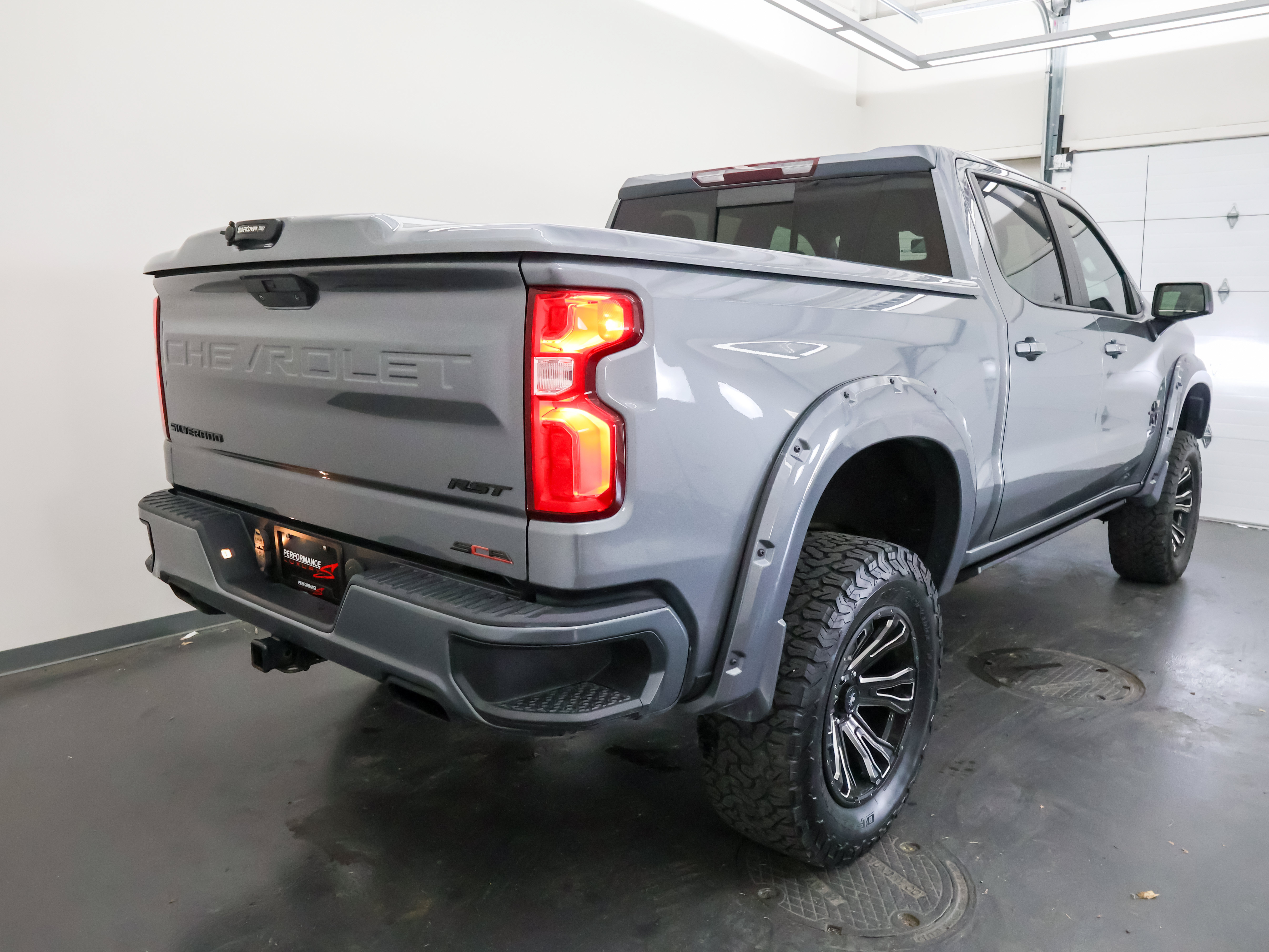 Used 2020 Chevrolet Silverado 1500 RST AWD/4WD image 3