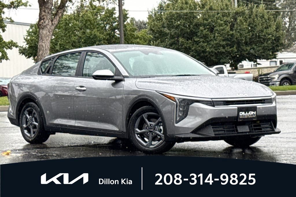 New 2026 Kia K4 FWD image 2