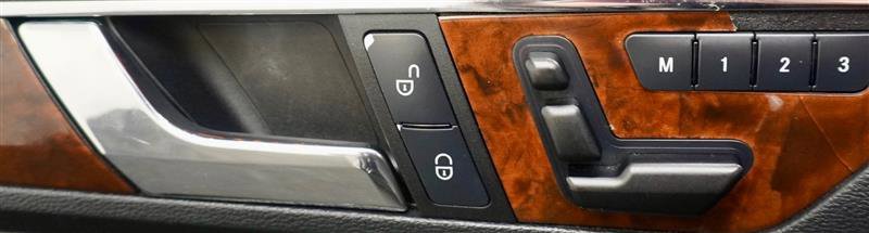 Used 2011 Mercedes-Benz E 550 Cabriolet image 36