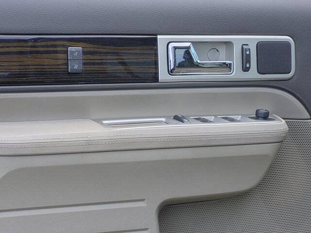 Used 2009 Lincoln MKX 2WD image 13