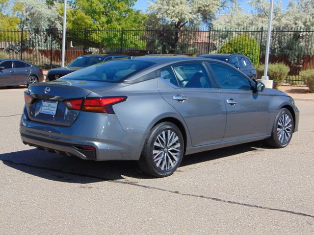 Used 2025 Nissan Altima 2.5 SV FWD image 4