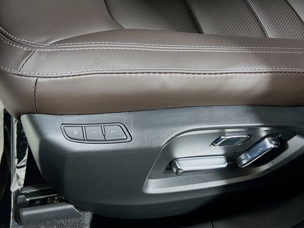 Used 2025 MAZDA CX-5 Signature image 17