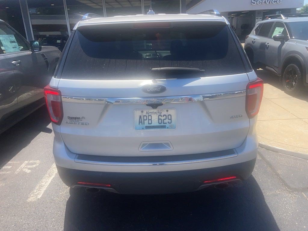 Used 2019 Ford Explorer Limited w/ Class III Trailer Tow Package AWD/4WD image 12