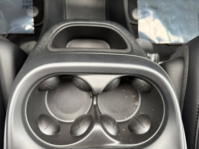 Used 2026 Chrysler Pacifica Select FWD image 37