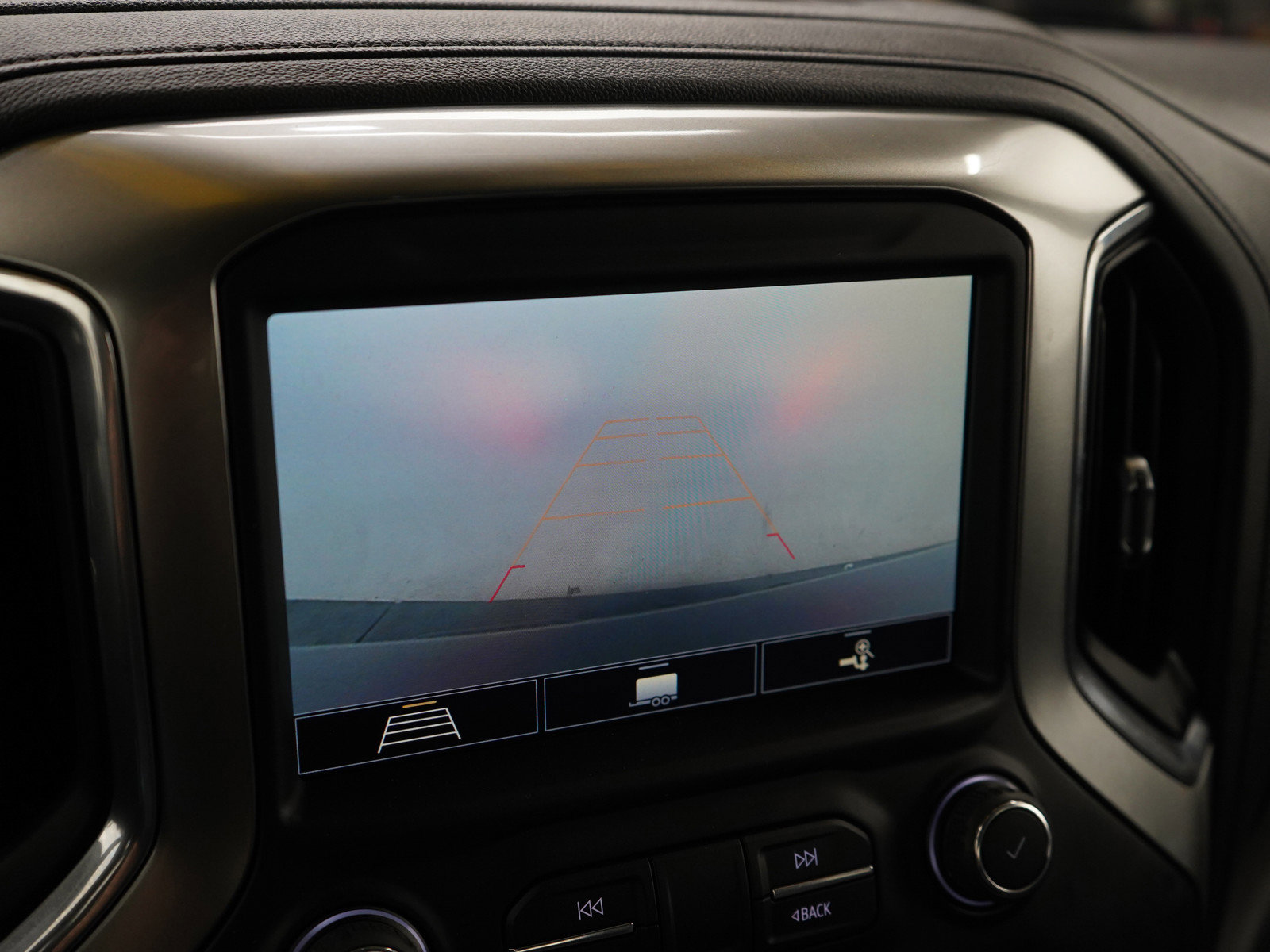 Used 2020 Chevrolet Silverado 1500 RST AWD/4WD image 21