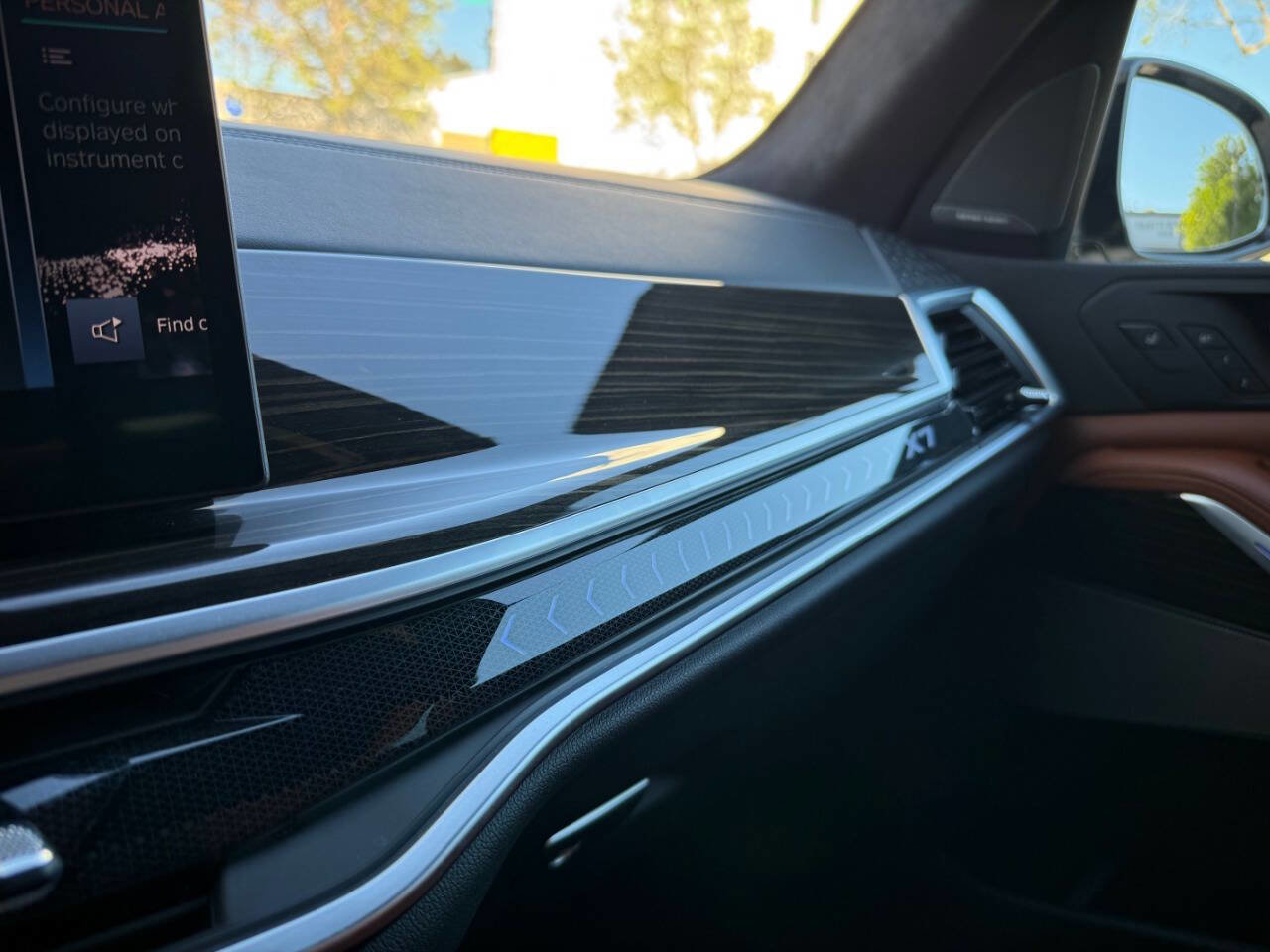 Used 2023 BMW X7 xDrive40i w/ Executive Package image 49