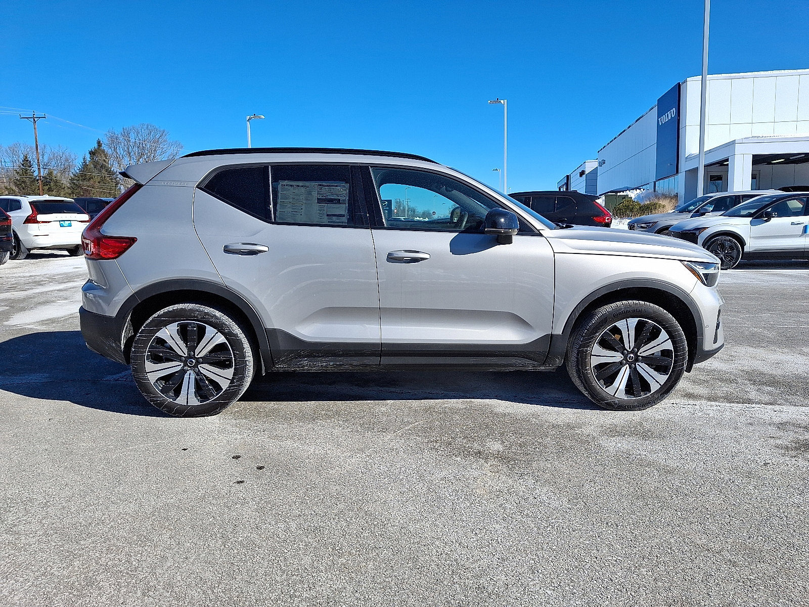 Certified 2023 Volvo XC40 Recharge Plus w/ Protection Package Premier image 7