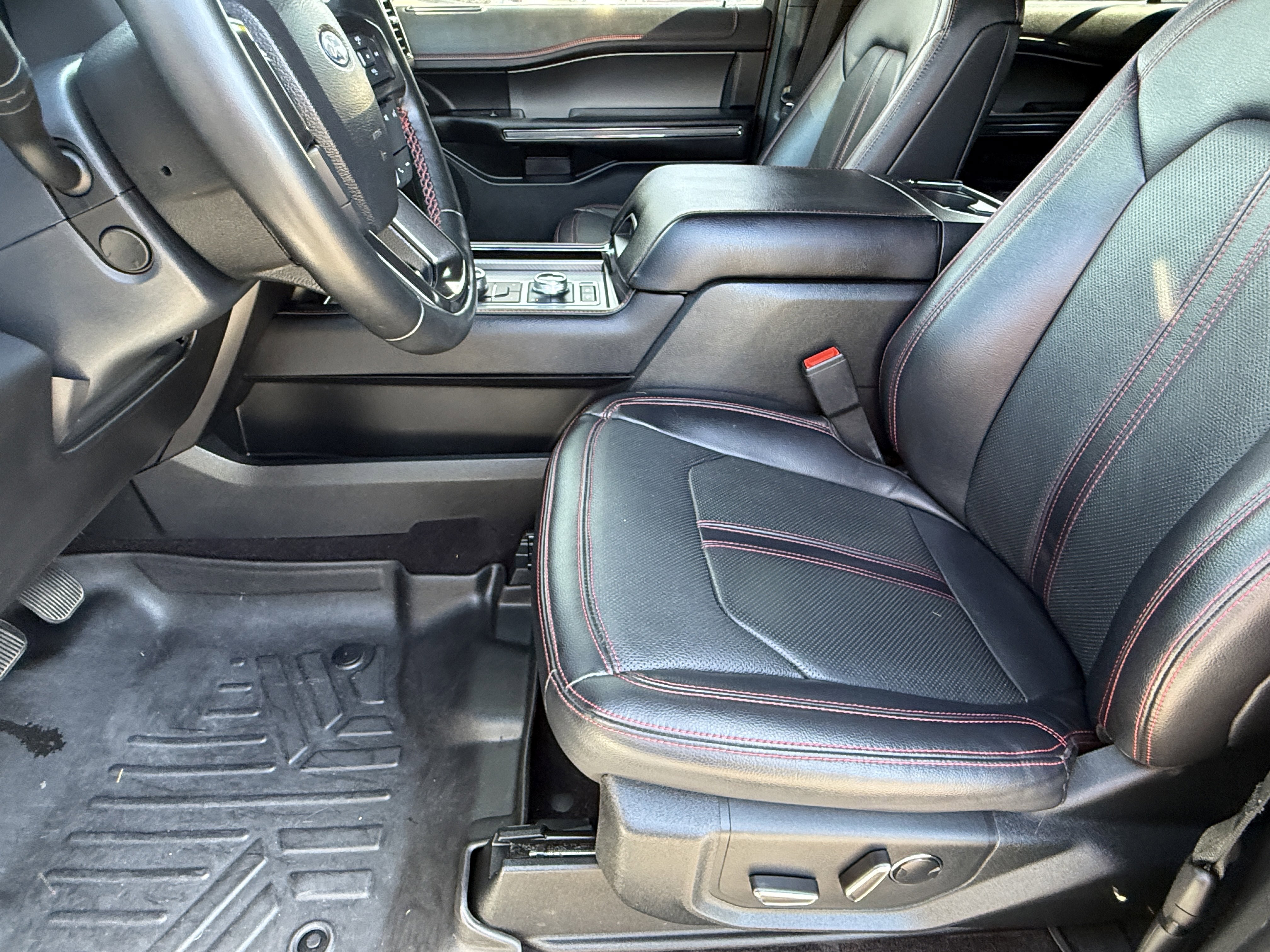 Used 2021 Ford Expedition Limited AWD/4WD image 20
