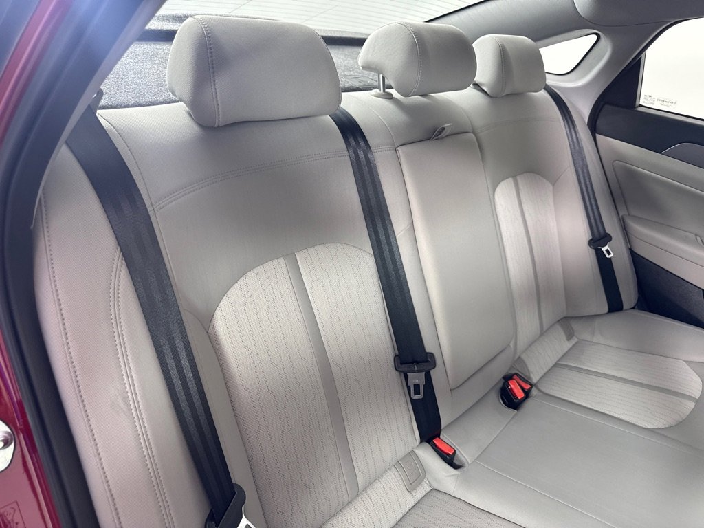 Used 2016 Hyundai Sonata SE image 23