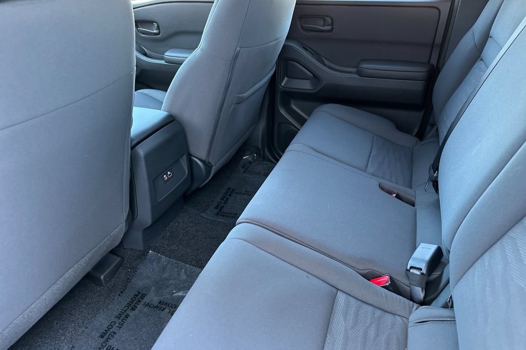 Used 2025 Nissan Frontier S RWD image 9