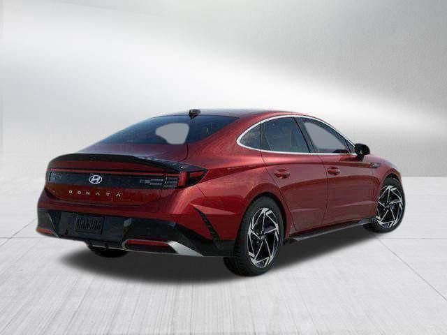 New 2026 Hyundai Sonata SEL FWD image 4