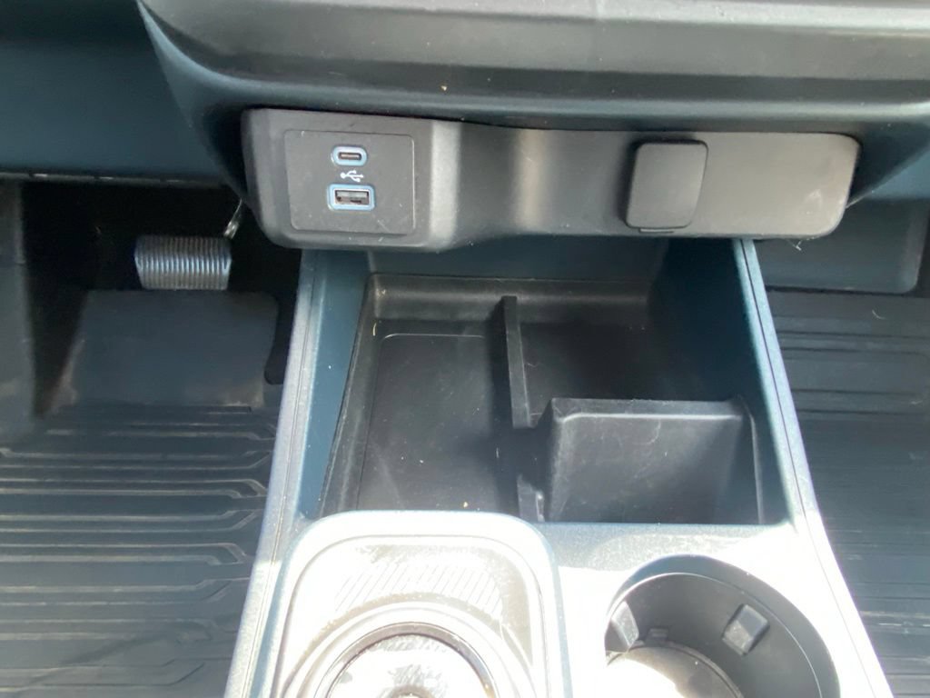 Used 2023 Ford Maverick XLT FWD image 32