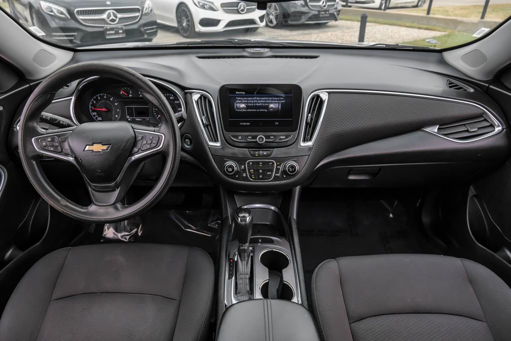Used 2020 Chevrolet Malibu LT image 12