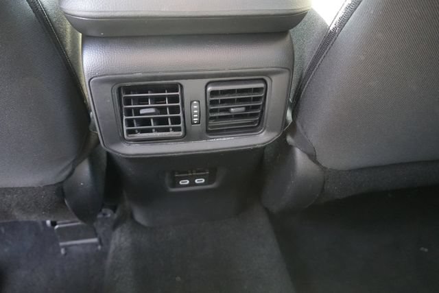 Used 2024 Toyota RAV4 XLE FWD image 17