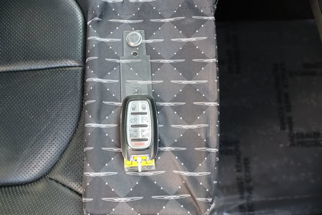 Used 2019 Chrysler Pacifica Limited FWD image 64
