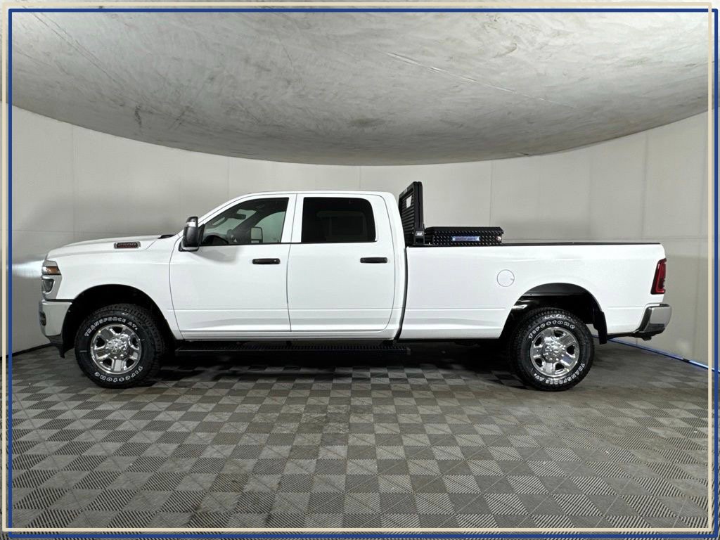 New 2026 RAM 2500 Tradesman AWD/4WD image 10