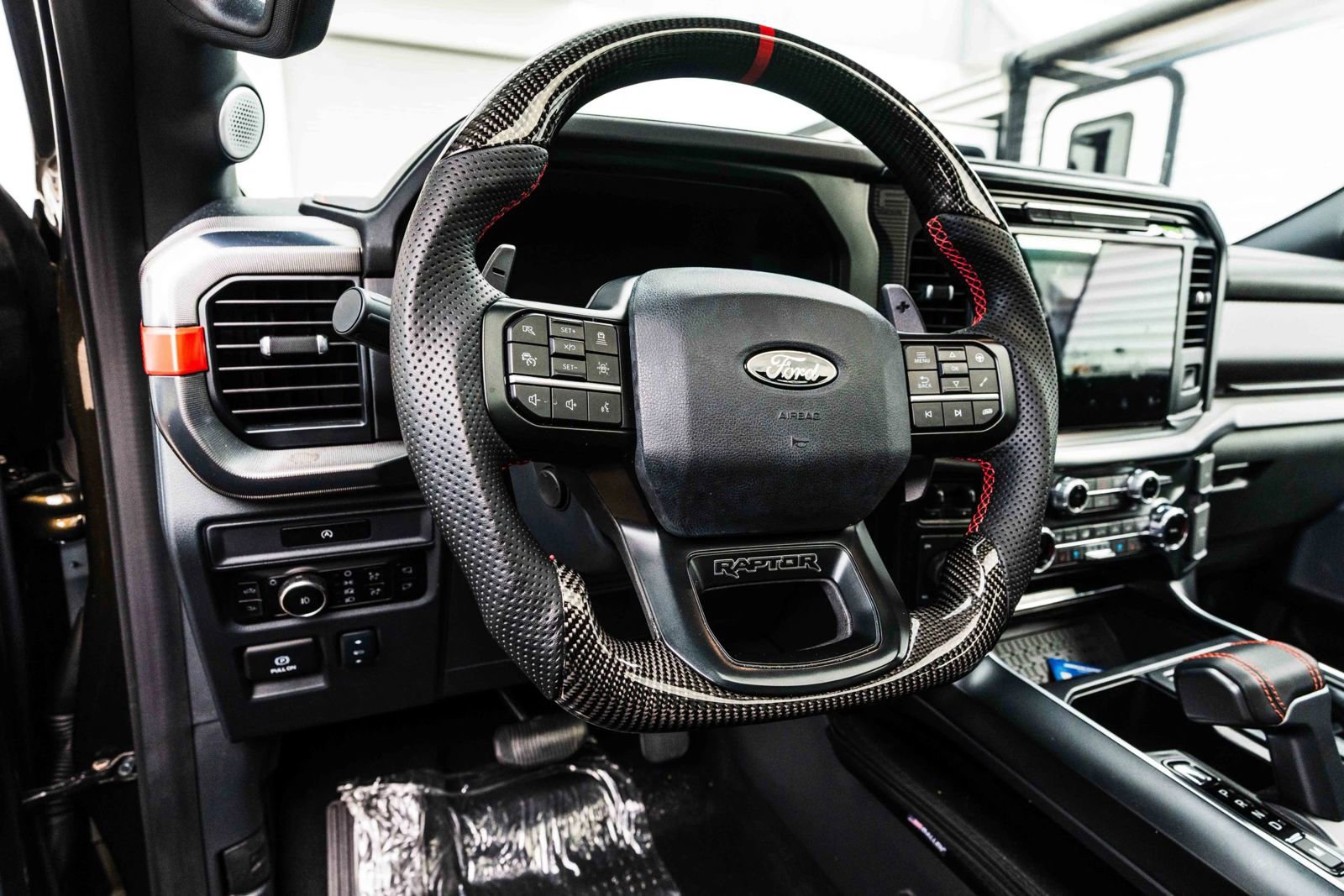 Used 2025 Ford F150 Raptor AWD/4WD image 54