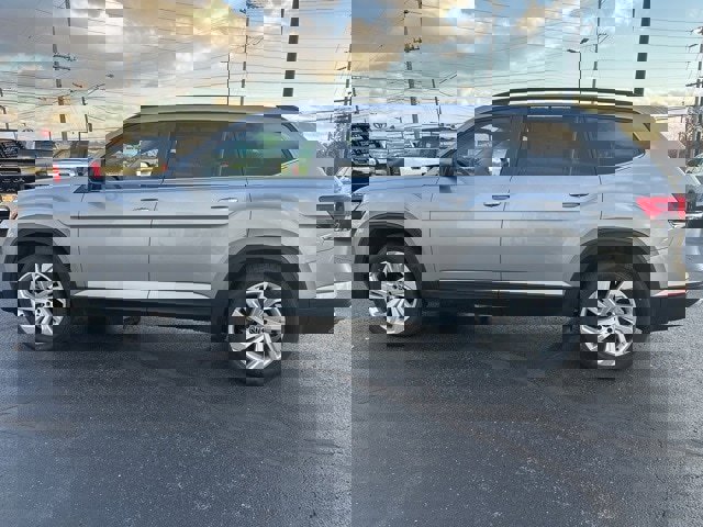 Used 2022 Volkswagen Atlas SE image 12