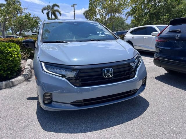 Used 2024 Honda Odyssey Sport image 1