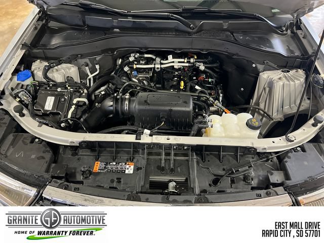 Used 2024 Ford Explorer XLT AWD/4WD image 29