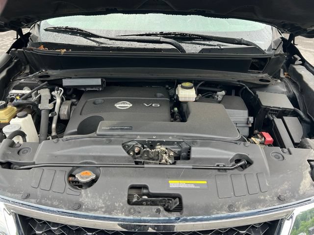 Used 2013 Nissan Pathfinder Platinum w/ Platinum Premium Pkg AWD/4WD image 9