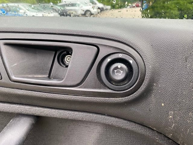 Used 2016 Ford Fiesta S FWD image 22