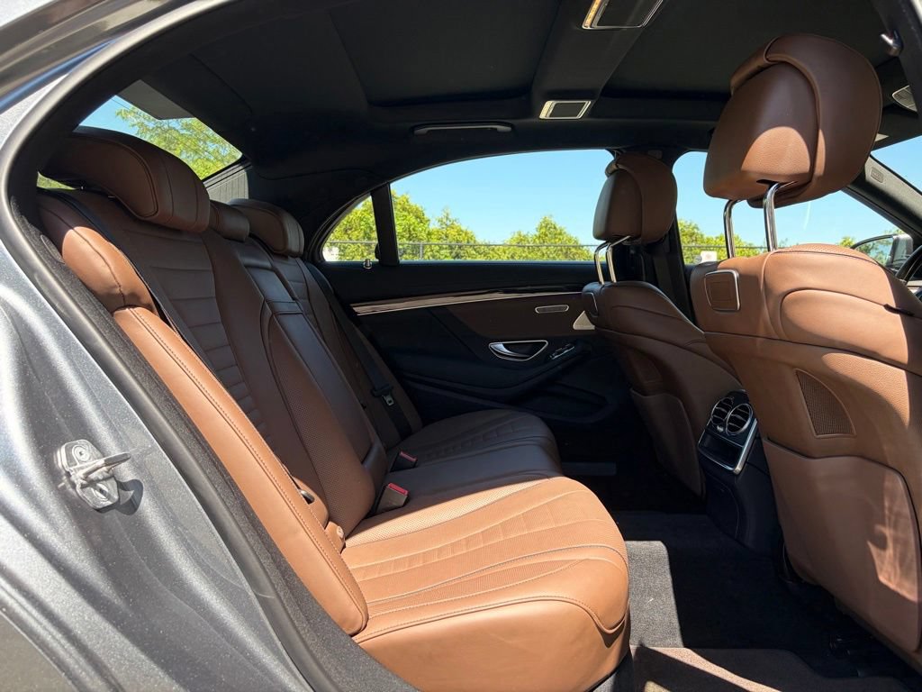 Used 2019 Mercedes-Benz S 560 4MATIC Sedan image 17