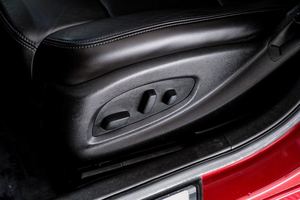 Used 2018 Cadillac CTS Luxury image 30