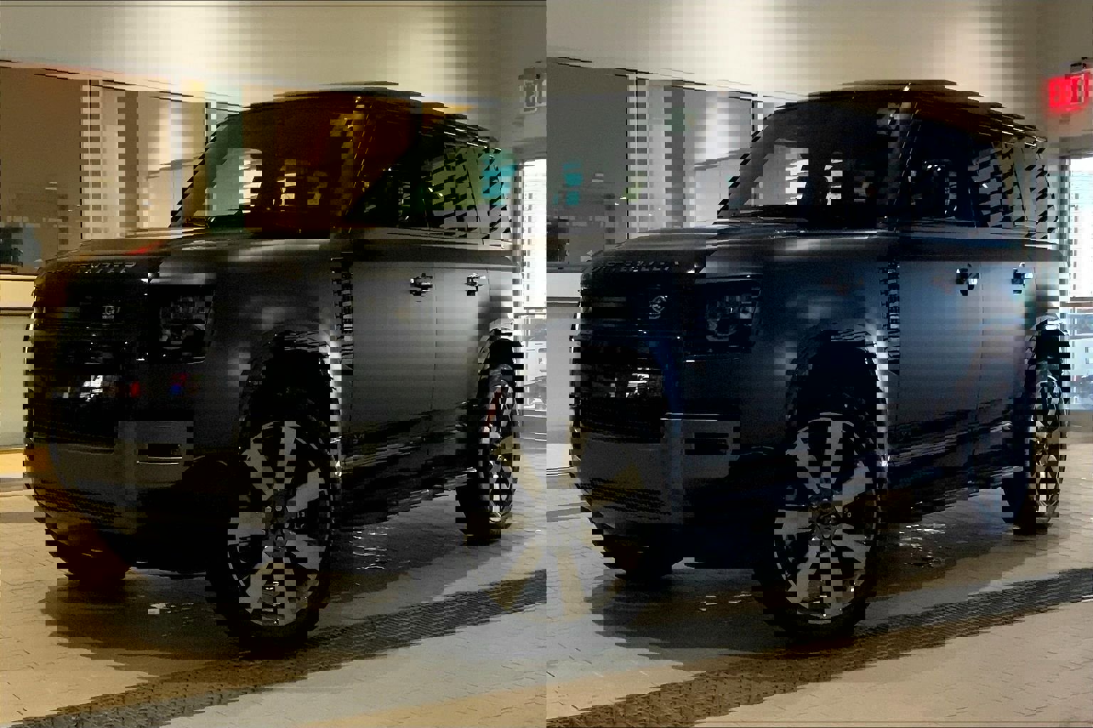 New 2026 Land Rover Defender 110 V8 image 1