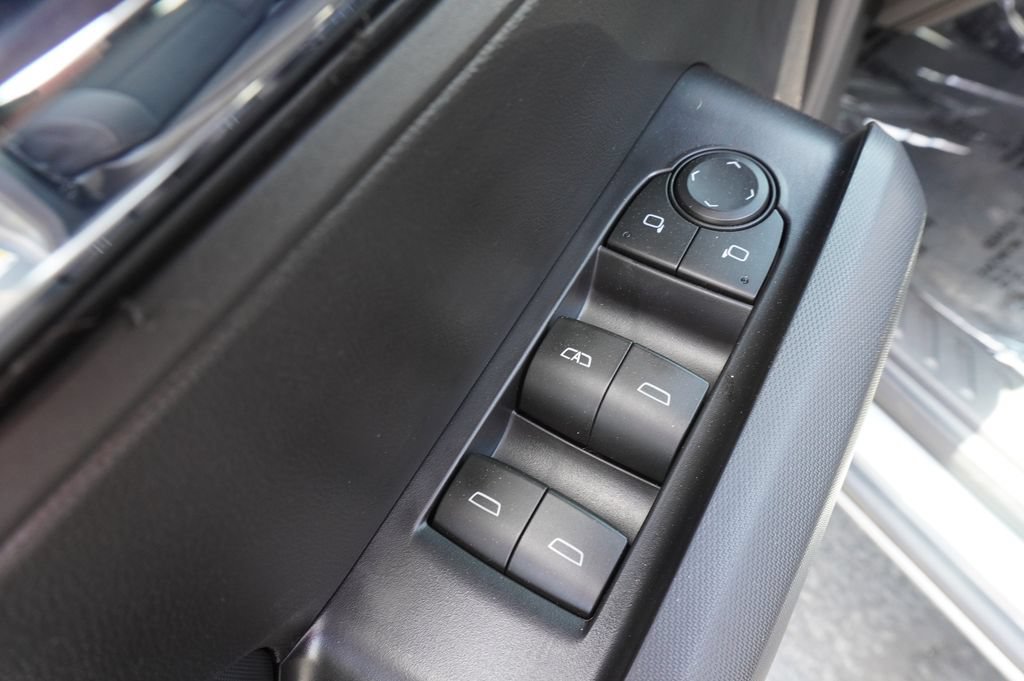 New 2026 GMC Canyon Elevation w/ Convenience Package RWD image 17