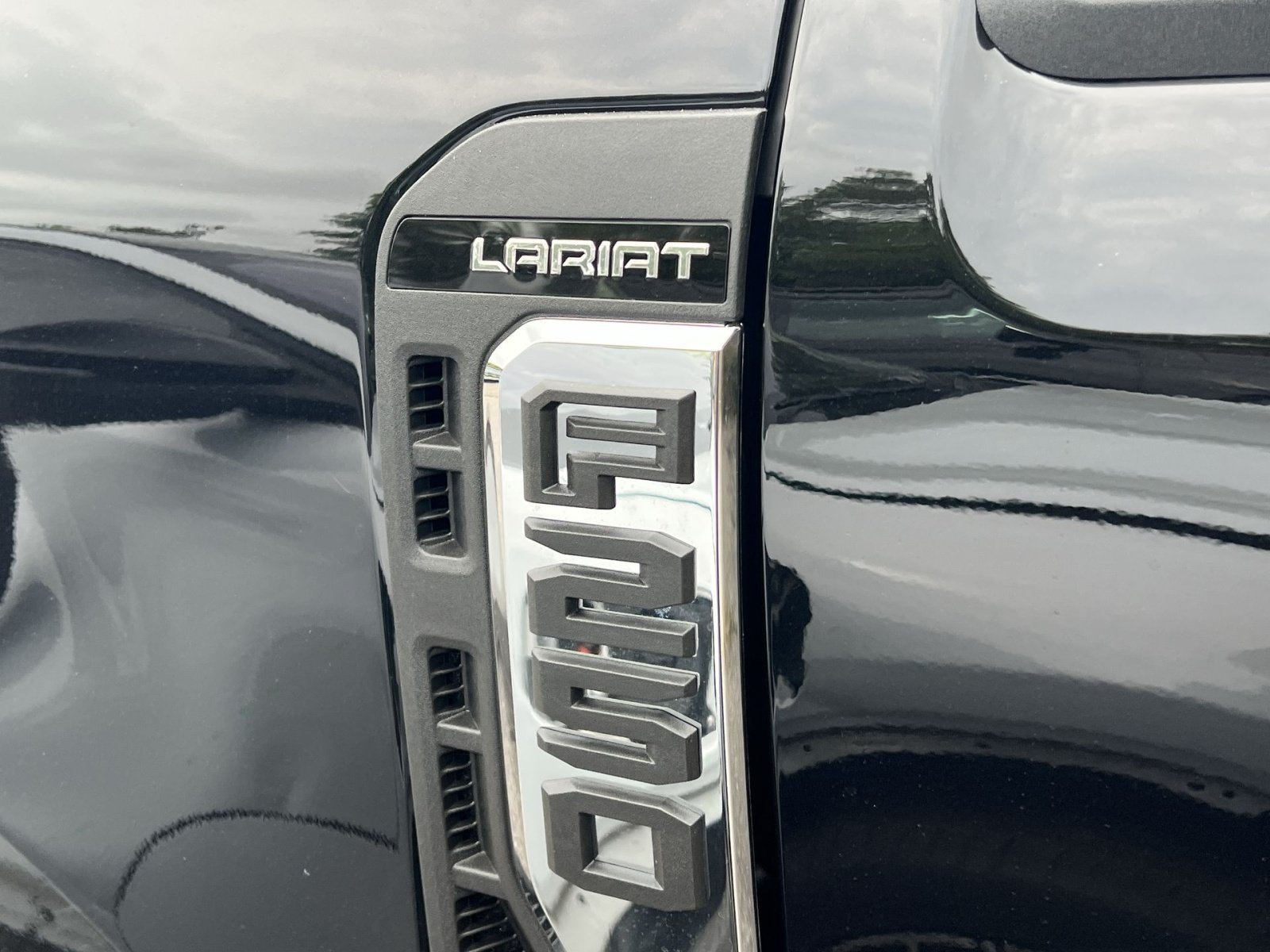 New 2026 Ford F250 Lariat w/ Lariat Premium Package AWD/4WD image 8